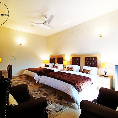 Grand Peace House I Bed and Breakfast Ισλαμαμπάντ Εξωτερικό φωτογραφία