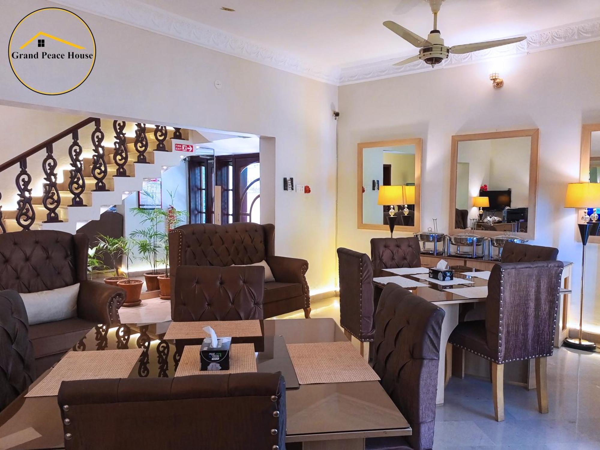 Grand Peace House I Bed and Breakfast Ισλαμαμπάντ Εξωτερικό φωτογραφία