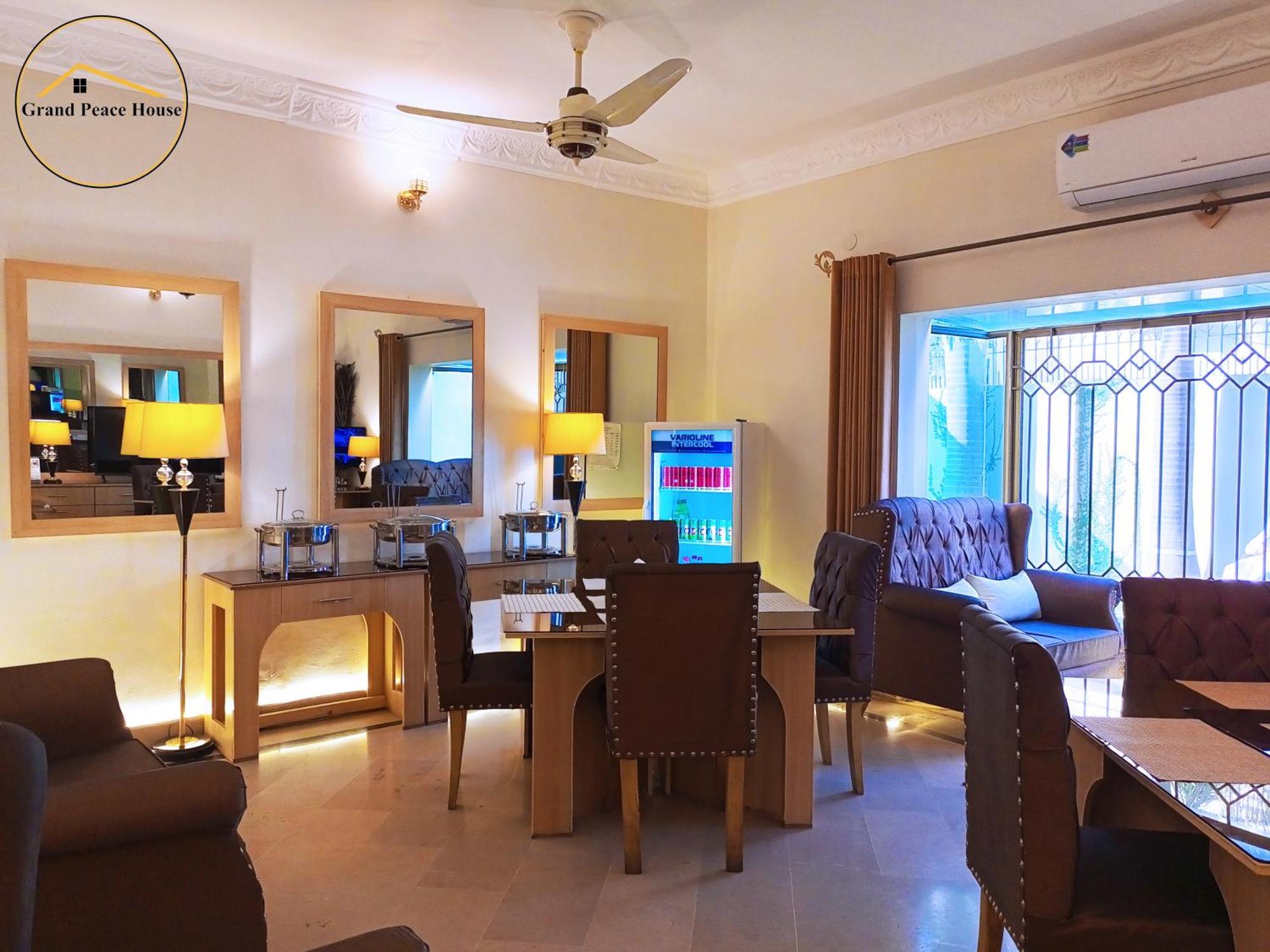 Grand Peace House I Bed and Breakfast Ισλαμαμπάντ Εξωτερικό φωτογραφία