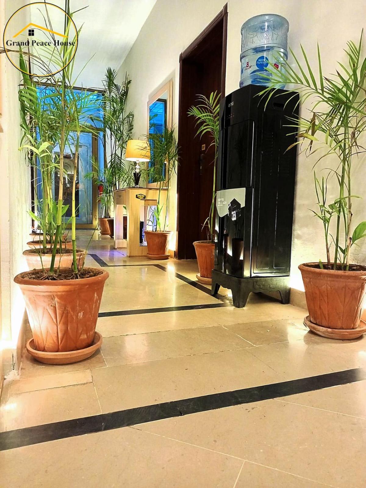 Grand Peace House I Bed and Breakfast Ισλαμαμπάντ Εξωτερικό φωτογραφία