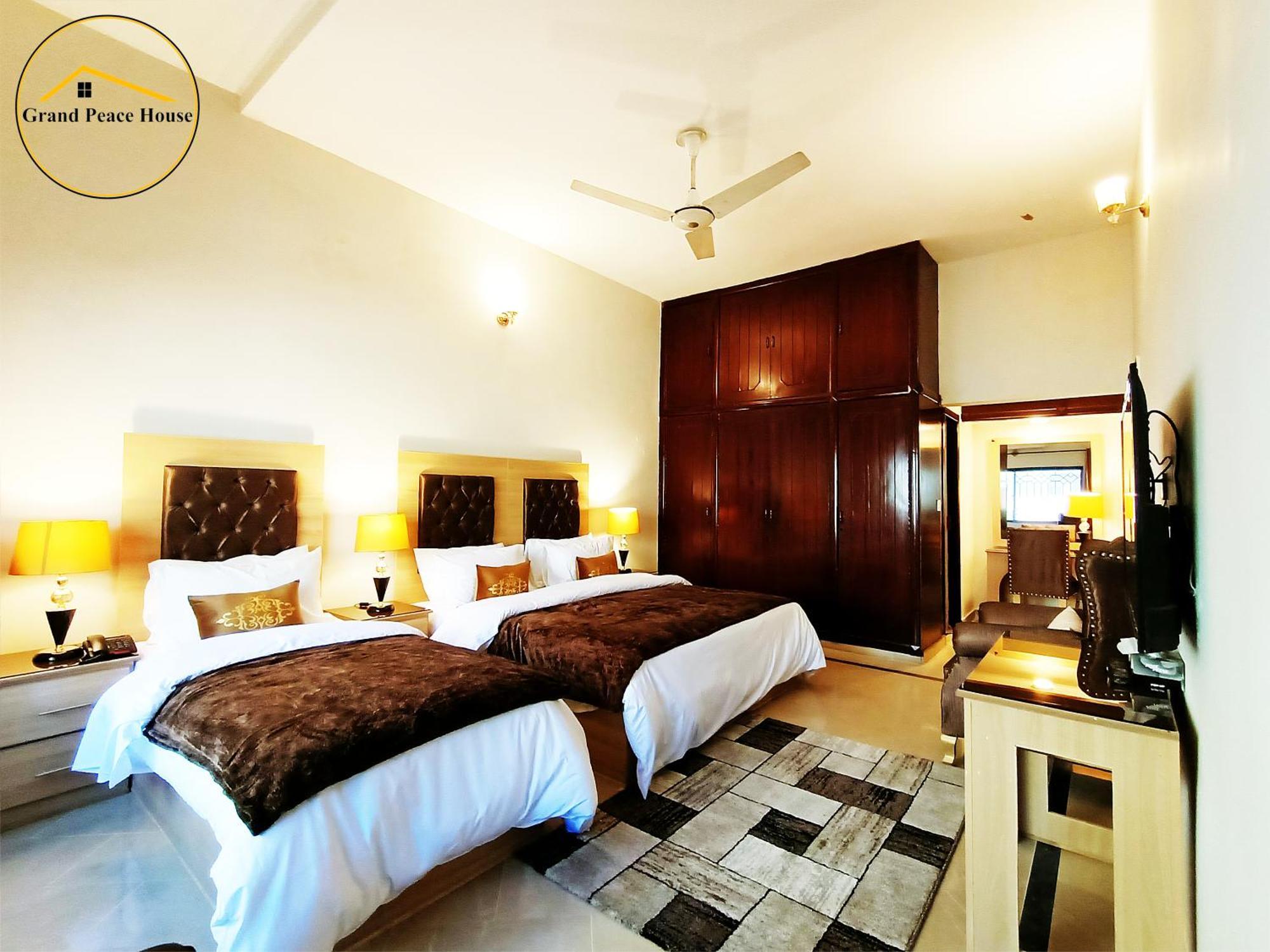 Grand Peace House I Bed and Breakfast Ισλαμαμπάντ Εξωτερικό φωτογραφία