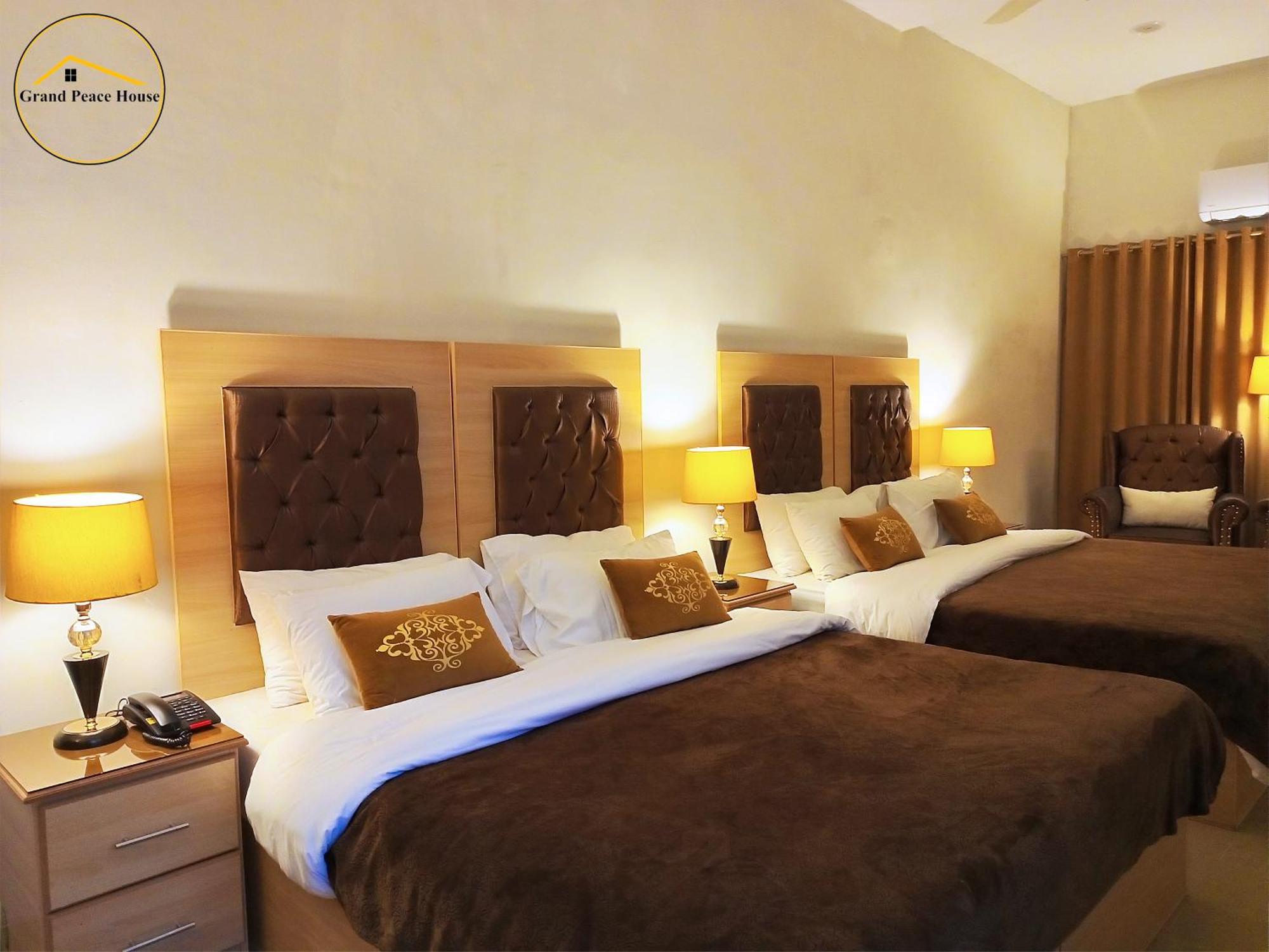 Grand Peace House I Bed and Breakfast Ισλαμαμπάντ Εξωτερικό φωτογραφία