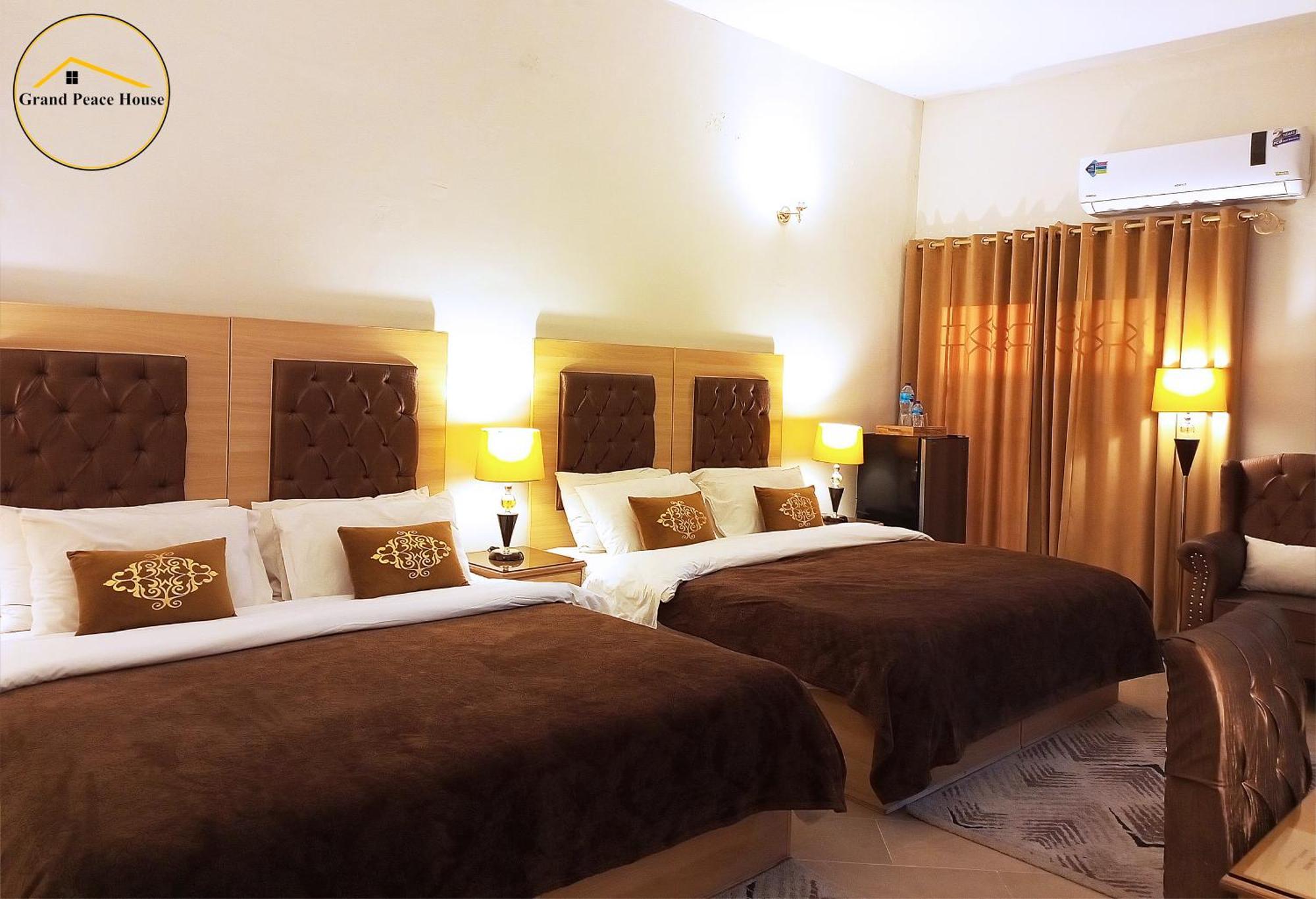 Grand Peace House I Bed and Breakfast Ισλαμαμπάντ Εξωτερικό φωτογραφία