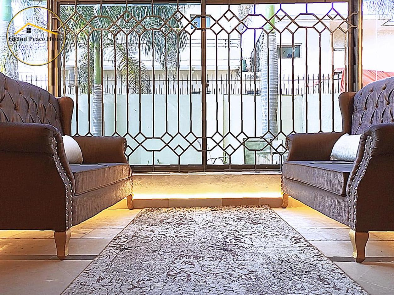 Grand Peace House I Bed and Breakfast Ισλαμαμπάντ Εξωτερικό φωτογραφία